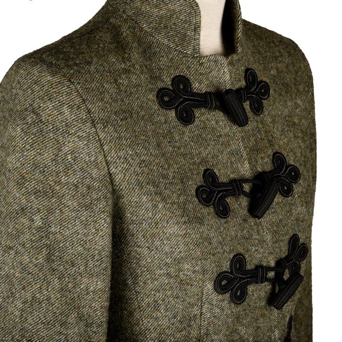petit_manteau_autrichien_vert_brandebourg_femme_detail_steinbock_edelweiss